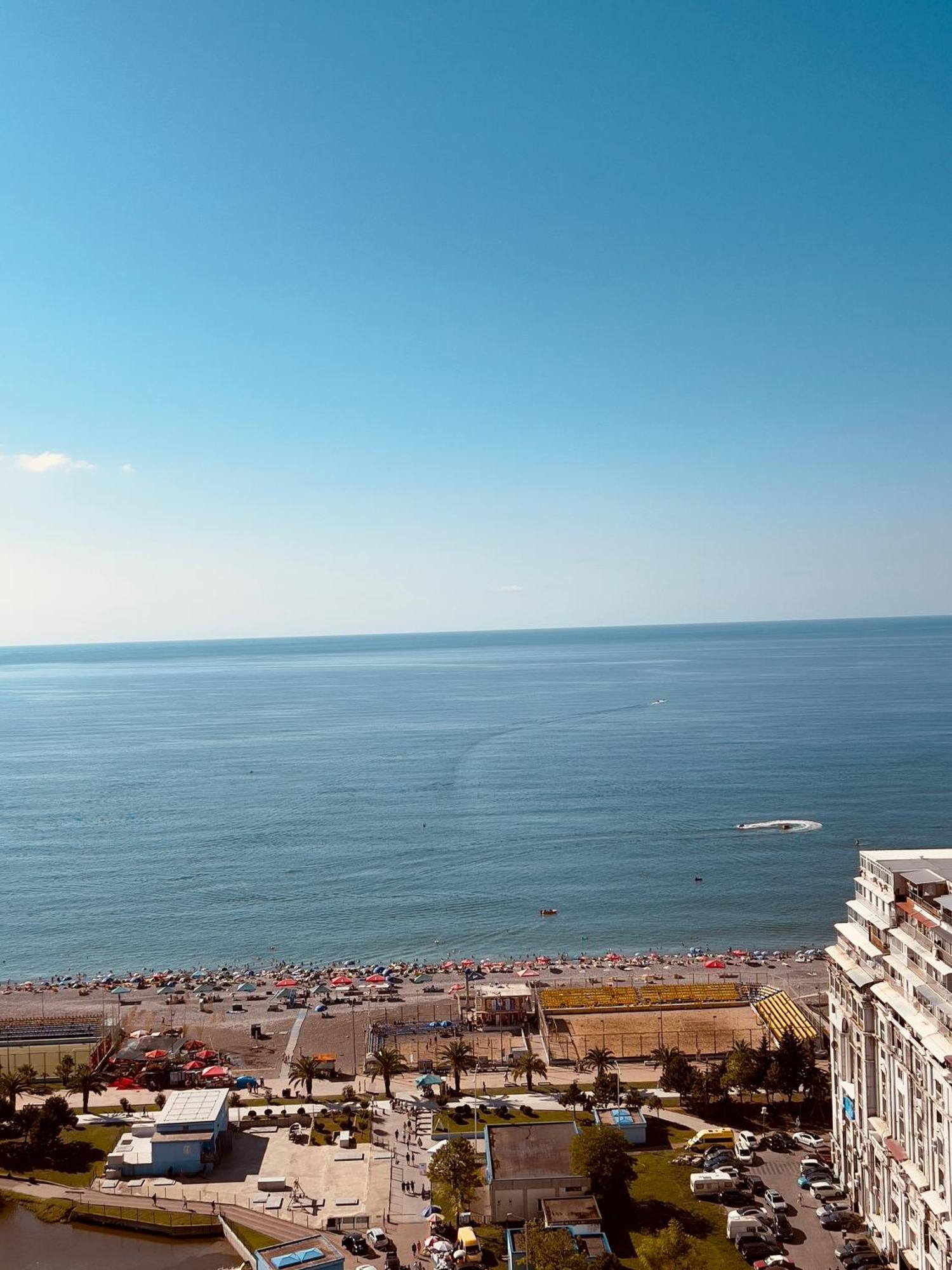 Apartment By The Sea Batoumi Extérieur photo